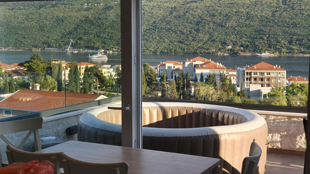 Porto Vista Penthouse Apartment Kumbor