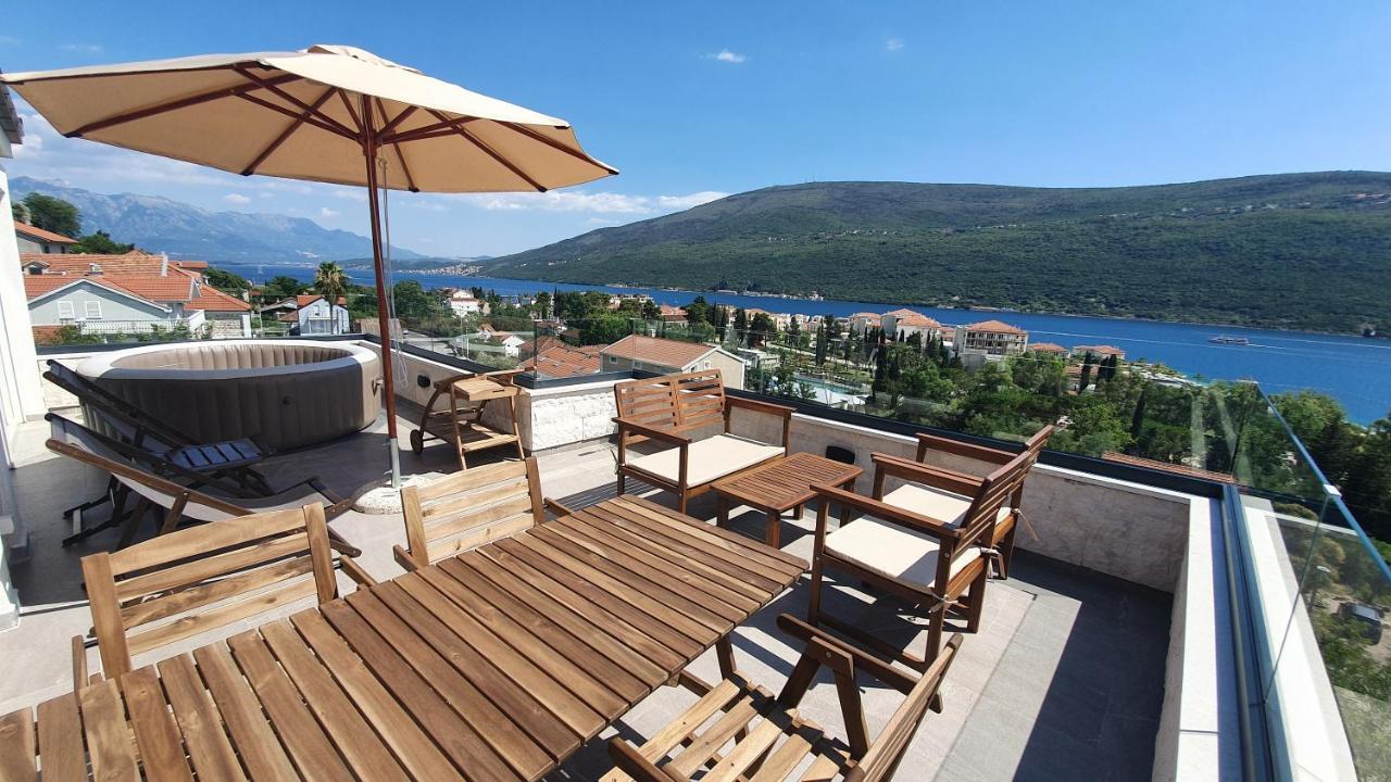 Porto Vista Penthouse Apartment Kumbor